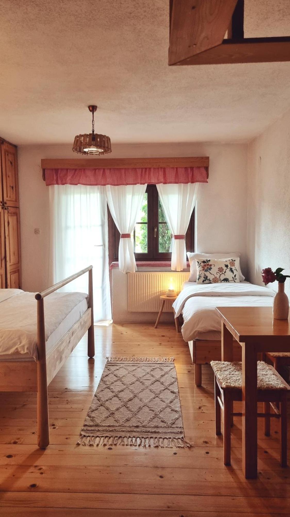 Guest Accommodation Butina Kuterevo Buitenkant foto