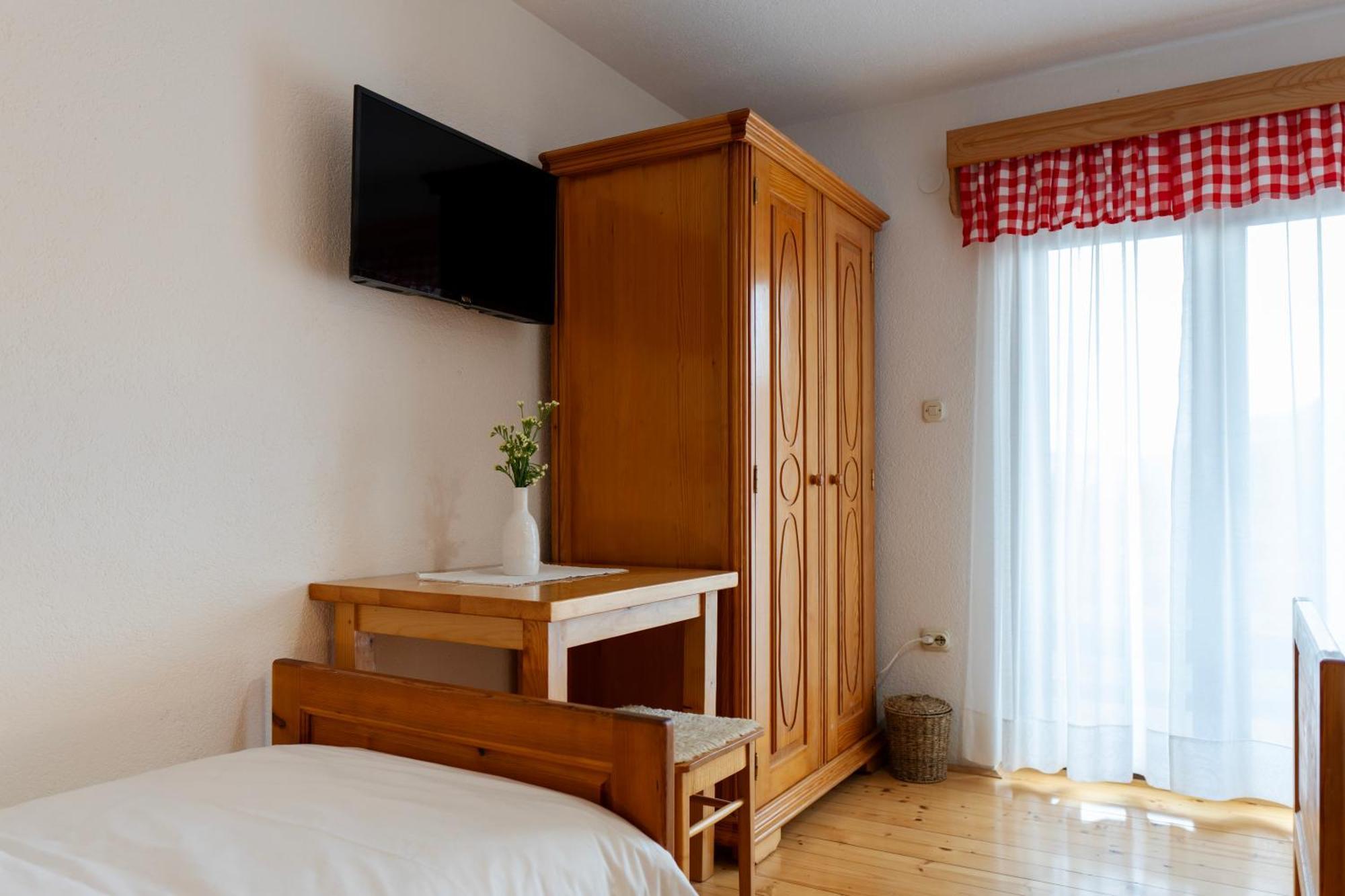 Guest Accommodation Butina Kuterevo Kamer foto